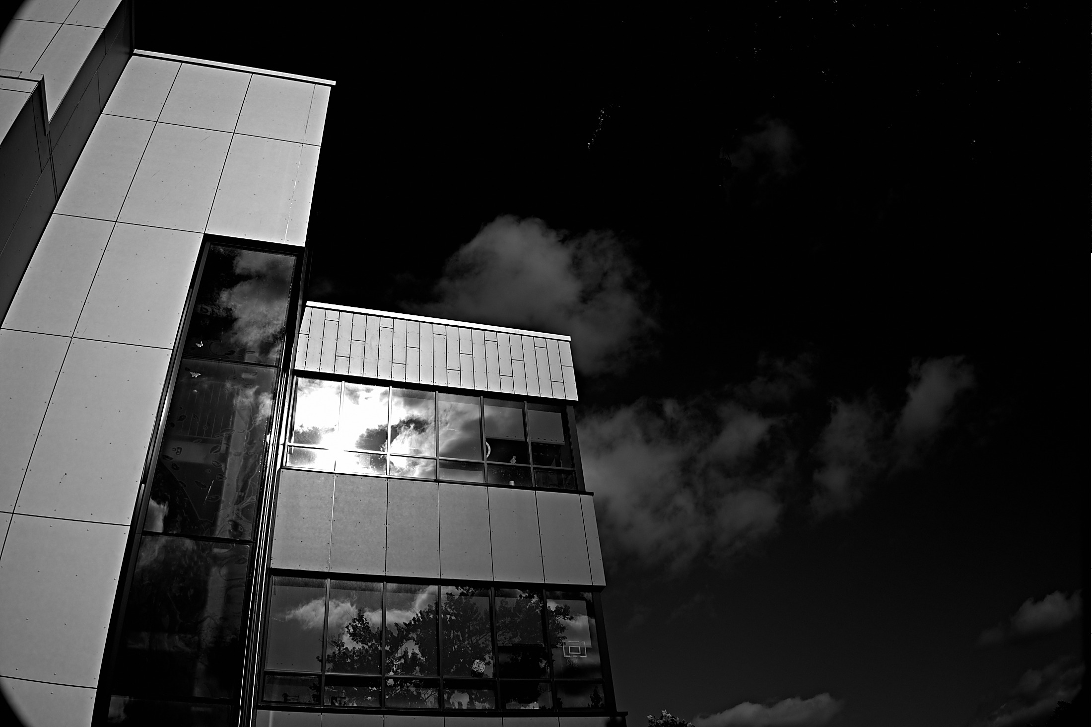 The modern glass Maury school addition